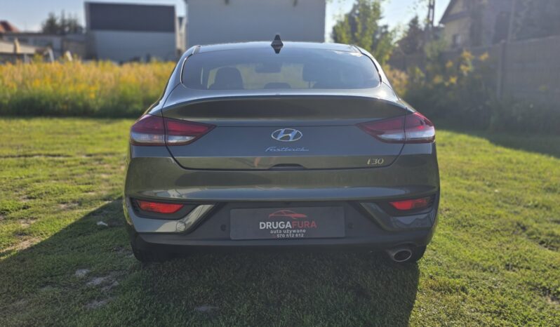 Kompakt Hyundai i30 2023 Benzyna Automatyczna FWD (przód) Szary 5 5 Polska Metalik full