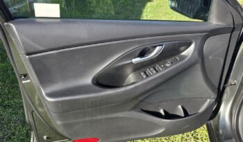 Kompakt Hyundai i30 2023 Benzyna Automatyczna FWD (przód) Szary 5 5 Polska Metalik full