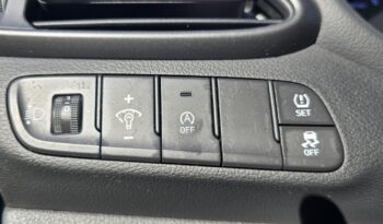 Kompakt Hyundai i30 2023 Benzyna Automatyczna FWD (przód) Szary 5 5 Polska Metalik full