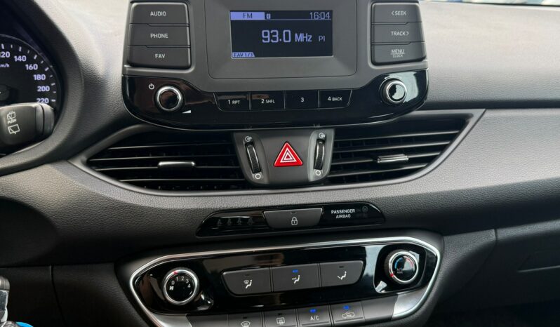 Hyundai i30 I właściciel Serwis ASO VAT 23% Bezwypadkowy Salon Polska Poleasingowy III (2017-) full