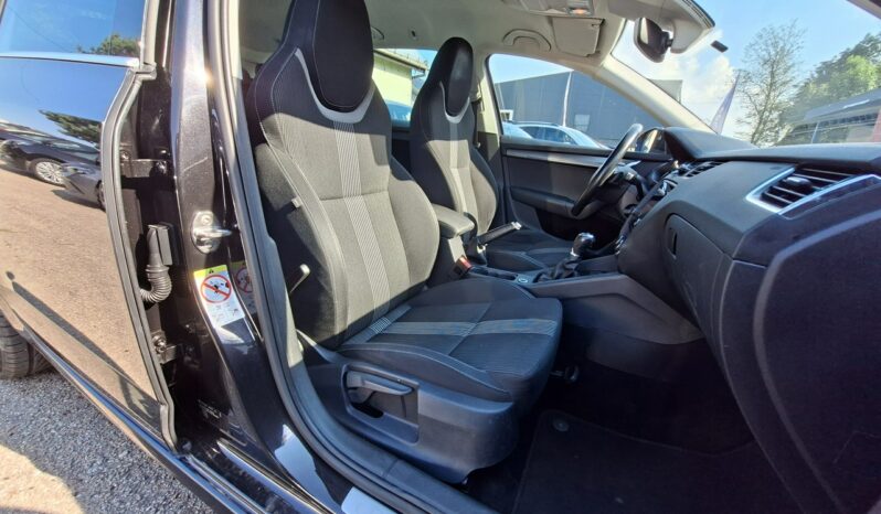 Škoda Octavia Klimatronic 2-stref, Podgrz. fotele + kierownica, DSG, Hak, CarPlay III (2013-) full