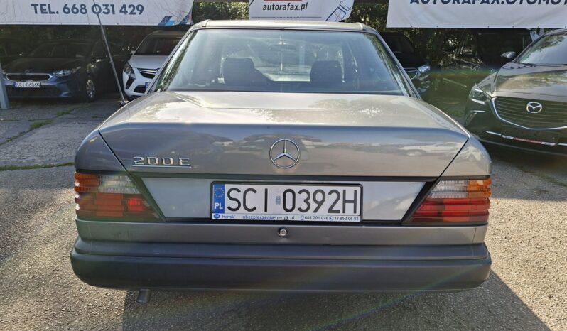 Mercedes E 200 Elektryczne szyby, Elektryczne lusterka, Skrzynia manualna W124 (1984-1997) full