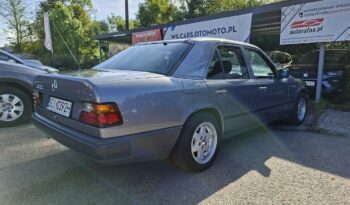 Mercedes E 200 Elektryczne szyby, Elektryczne lusterka, Skrzynia manualna W124 (1984-1997) full