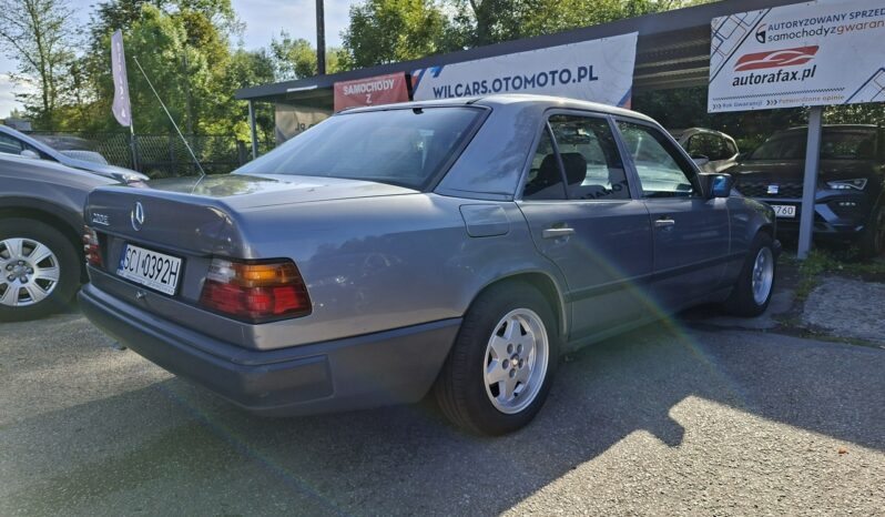 Mercedes E 200 Elektryczne szyby, Elektryczne lusterka, Skrzynia manualna W124 (1984-1997) full