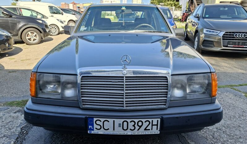 Mercedes E 200 Elektryczne szyby, Elektryczne lusterka, Skrzynia manualna W124 (1984-1997) full