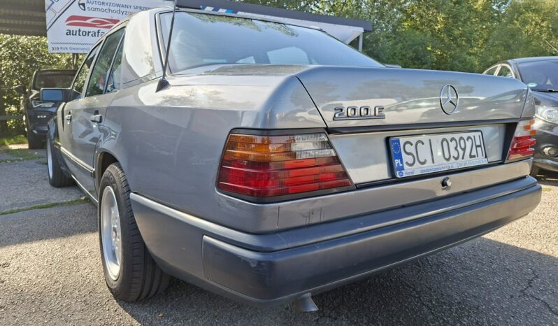 Mercedes E 200 Elektryczne szyby, Elektryczne lusterka, Skrzynia manualna W124 (1984-1997) full
