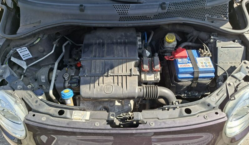 Fiat 500 Klimatronic 2-stref, Elektryczne szyby, Elektryczne lusterka I (2007-) full