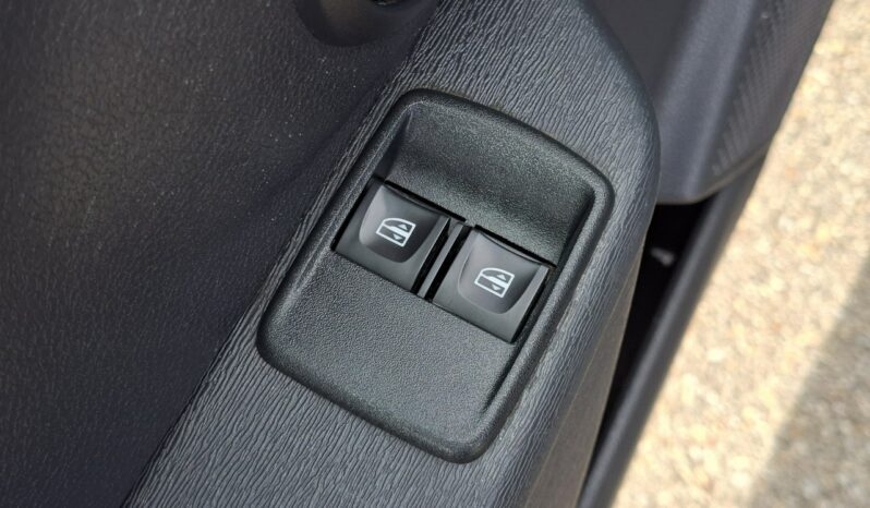 Dacia Dokker Klimatyzacja, Wahadło, Hak holowniczy, Ele szyby, Bluetooth full