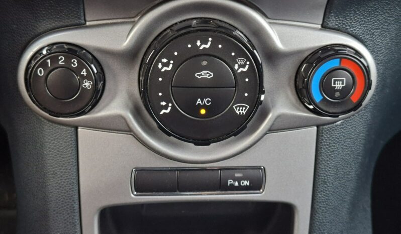 Ford Fiesta Klimatyzacja, Bluetooth, AUX, Ele szyby, Ele lusterka, PDC 2x Mk7 (2008-) full
