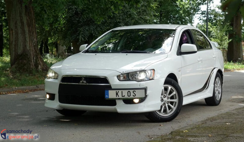 . Kamera .. Klimatronik .. Grzane fotele .. Bi-Xenon z doświetlaniem . full