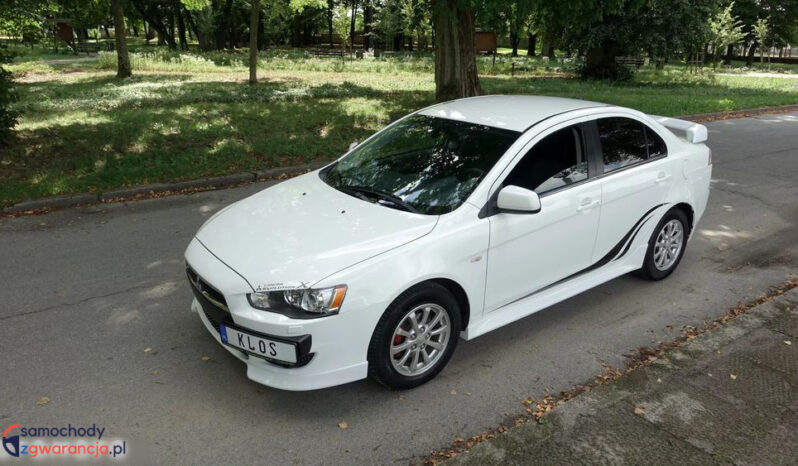 . Kamera .. Klimatronik .. Grzane fotele .. Bi-Xenon z doświetlaniem . full