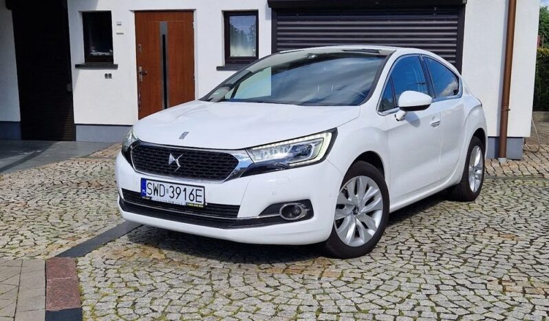 DS Automobiles DS 4 full