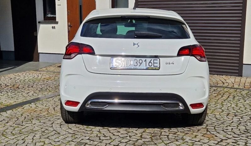 DS Automobiles DS 4 full