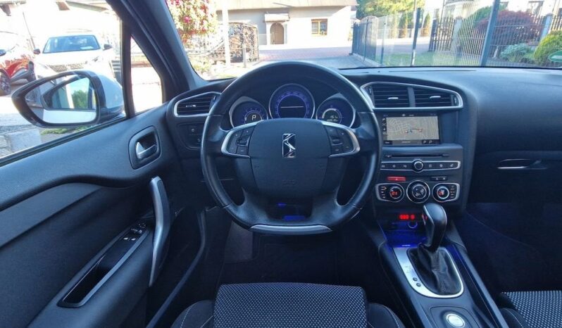 DS Automobiles DS 4 full