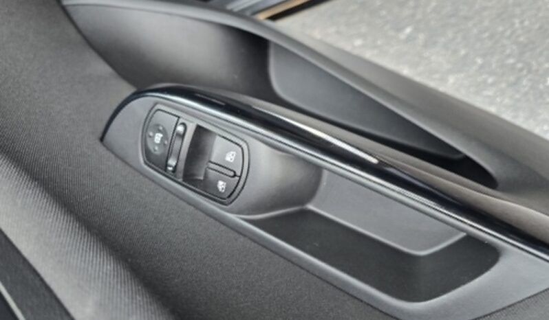 Opel Corsa 1.4 benzyna 2019r. full
