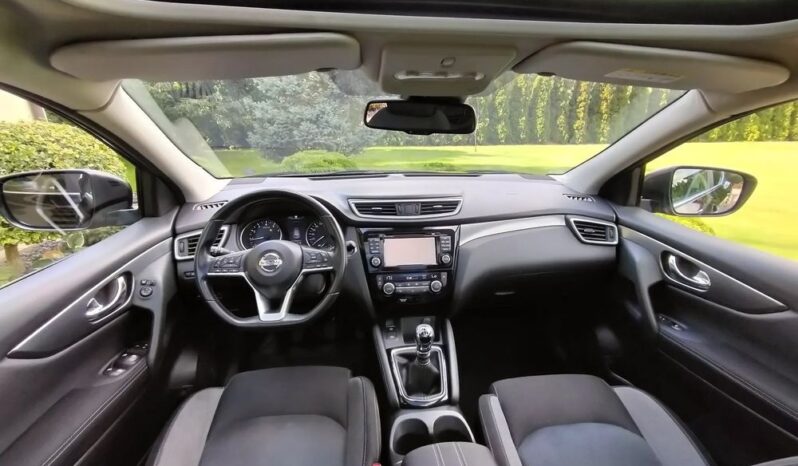 Nissan Qashqai full