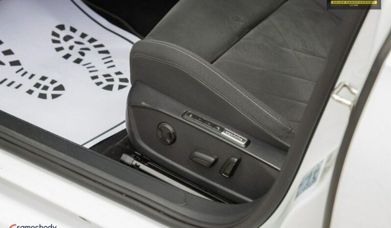 Volkswagen Golf 1.5 TSI First Edition Full Opcja FV23% full