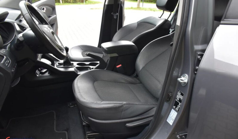 Hyundai ix35 1.7 CRDi Style 2WD full