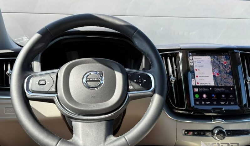 Volvo XC 60 T6 Plug-In Hybrid AWD Core full