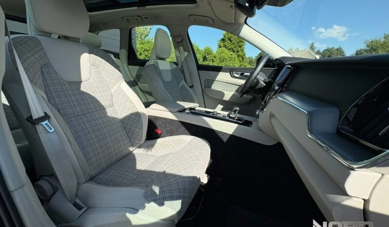 Volvo XC 60 T6 Plug-In Hybrid AWD Core full
