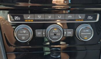 Volkswagen Golf Klimatronic 2-stref, Podgrzewane fotele, Nawigacja, PDC 2x, 2 kpl. kół VII (2012-) full