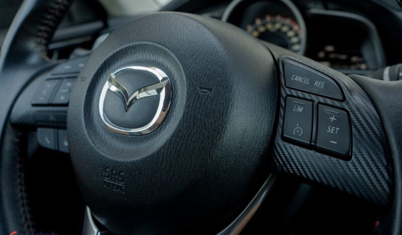 Mazda 3 SKYACTIV-G 120 NAKAMA full