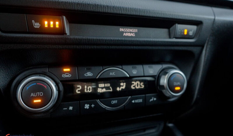 Mazda 3 SKYACTIV-G 120 NAKAMA full