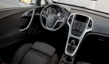 Opel Astra 1.6 Turbo Sport full