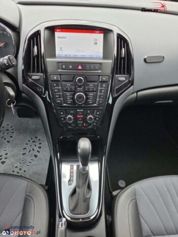 Opel Astra full