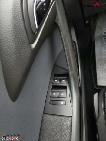 Opel Astra full