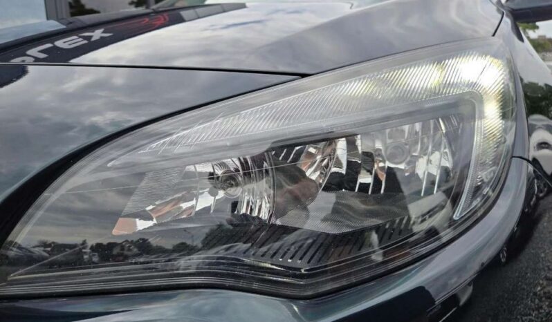 Opel Astra full