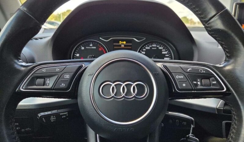 Audi Q2 full