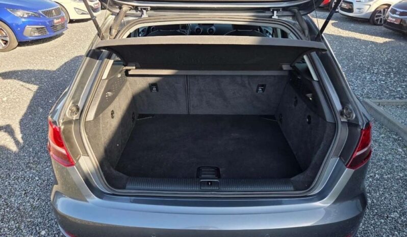 Audi A3 Sportback full