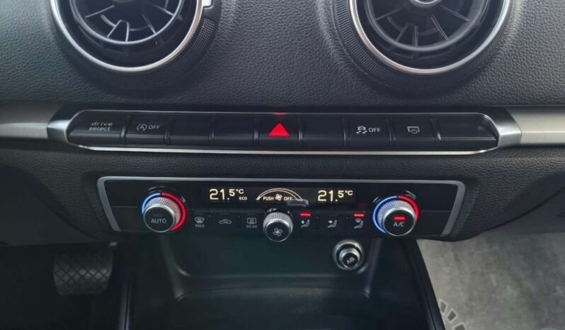 Audi A3 Sportback full