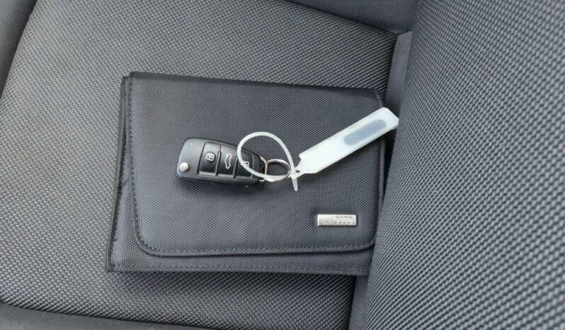 Audi A3 Sportback full