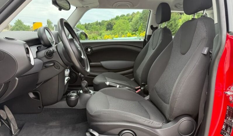 MINI Cooper full