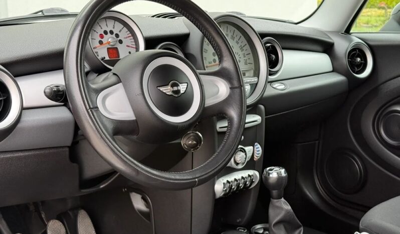 MINI Cooper full