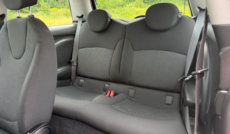 MINI Cooper full