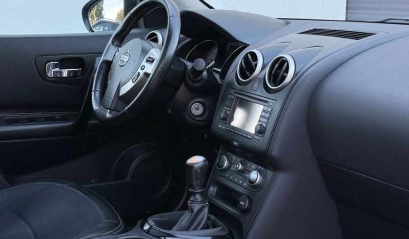 Nissan Qashqai full