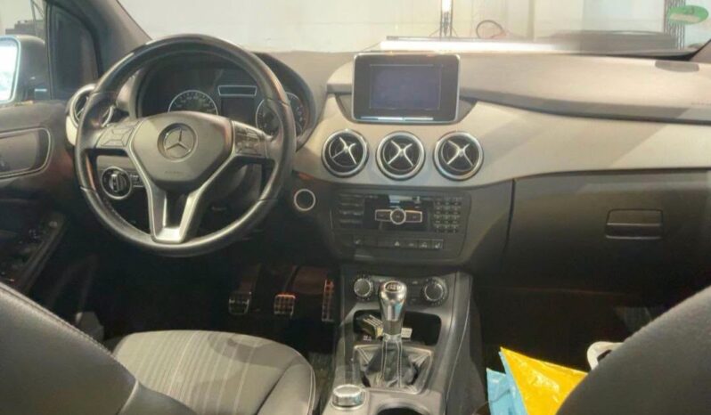 Mercedes B klasa 1.6 Benzyna 2011r full