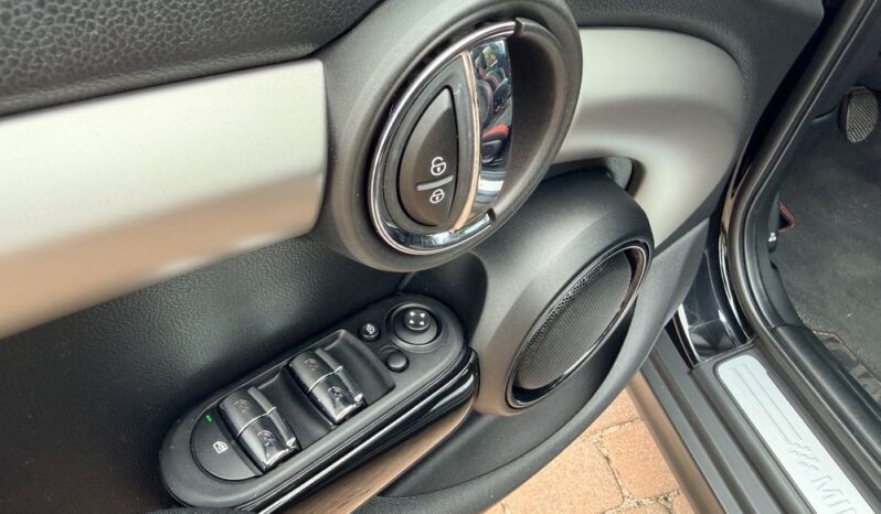 MINI Cooper full