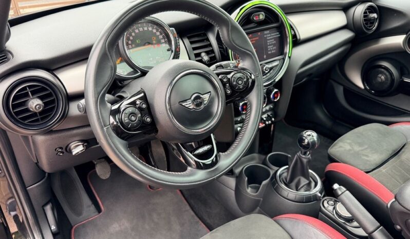 MINI Cooper full