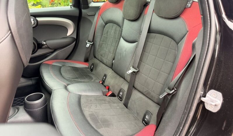 MINI Cooper full