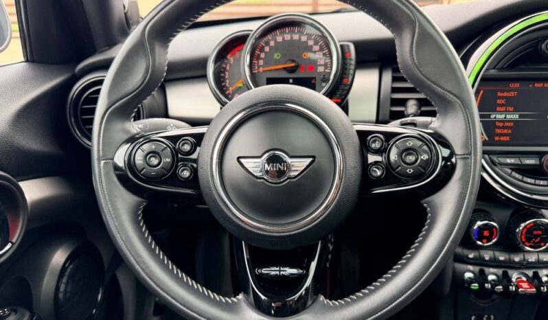 MINI Cooper full