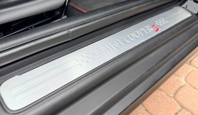 MINI Cooper full