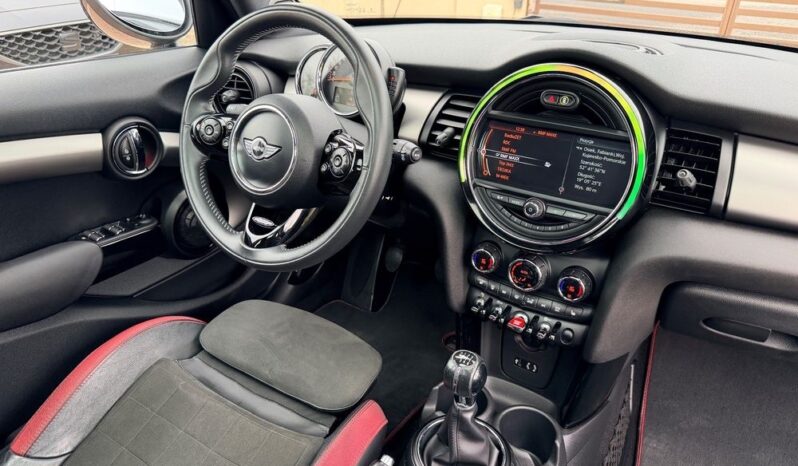 MINI Cooper full