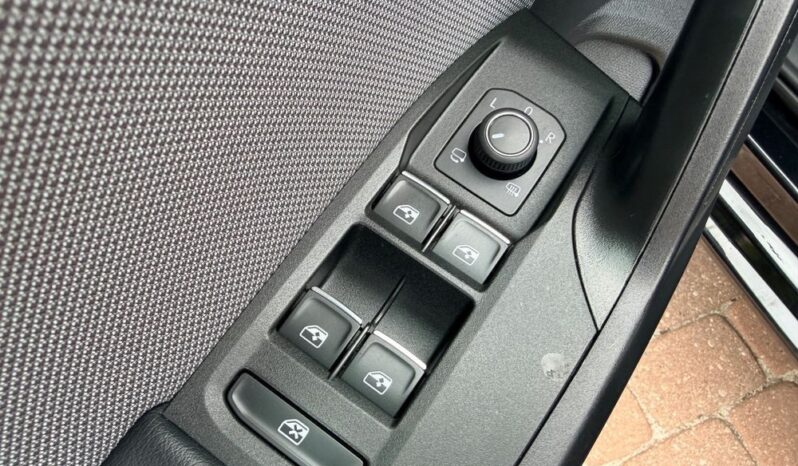 Seat Leon Sportstourer 2.0 TDI DSG Style Edition full