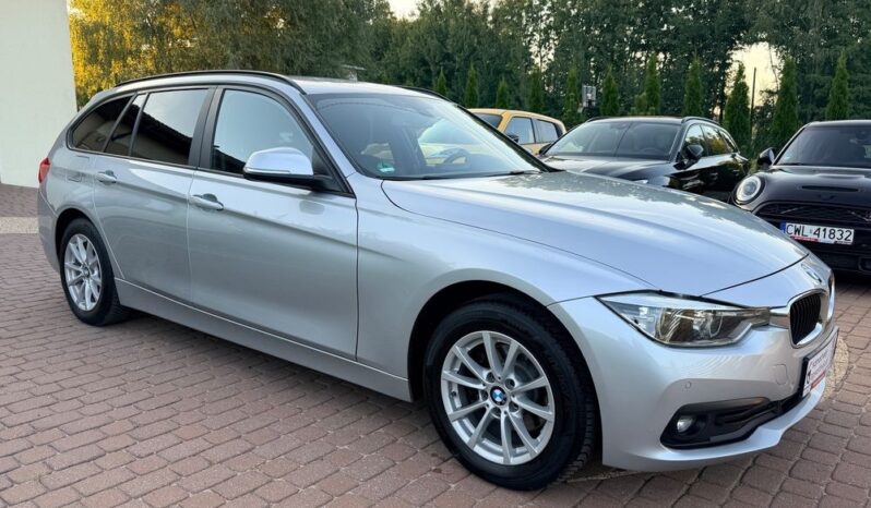 BMW Seria 3 318d Sport Line full