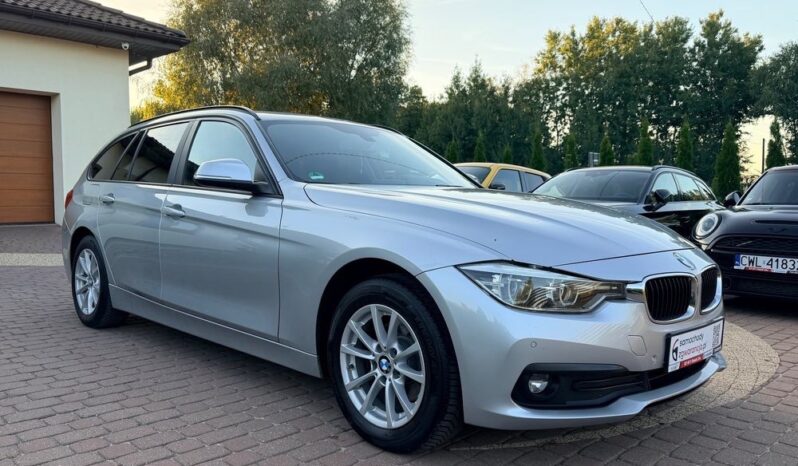 BMW Seria 3 318d Sport Line full