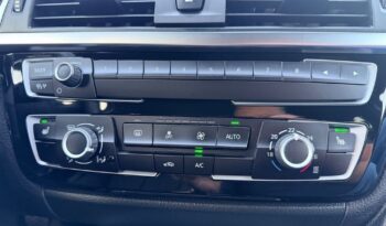 BMW Seria 3 318d Sport Line full